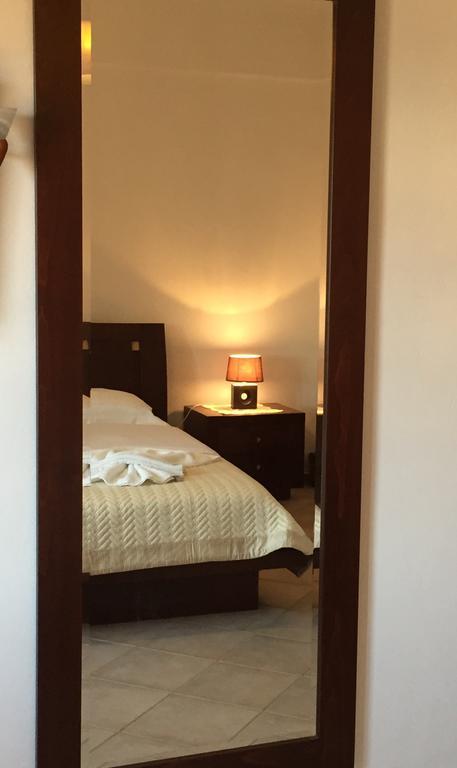 Anemos Apartments Marathókampos エクステリア 写真